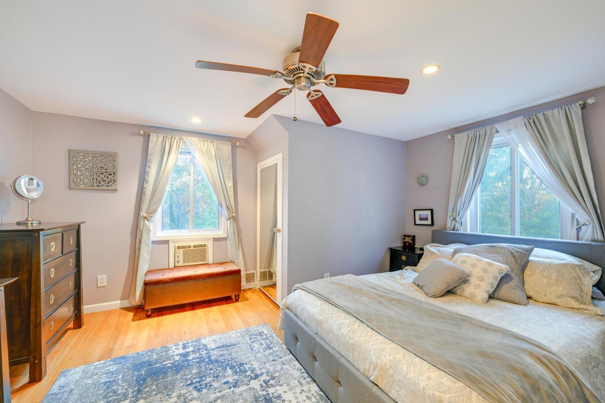 Cozy Dix Hills Apt With Deck About 7 Mi To Beach! 外观 照片